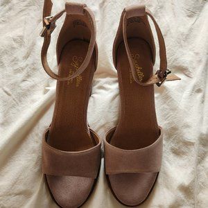 Seychelles shoes light pink open toe